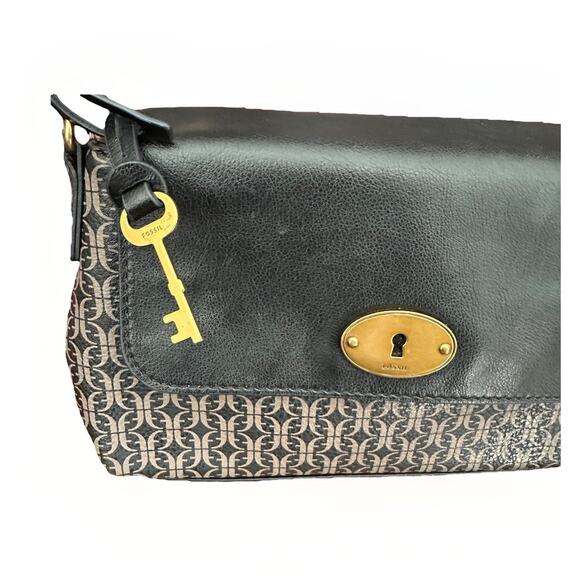 Fossil Gabriella Leather Flap Crossbody Purse Black Logo Lock Key - Picture 2 of 6